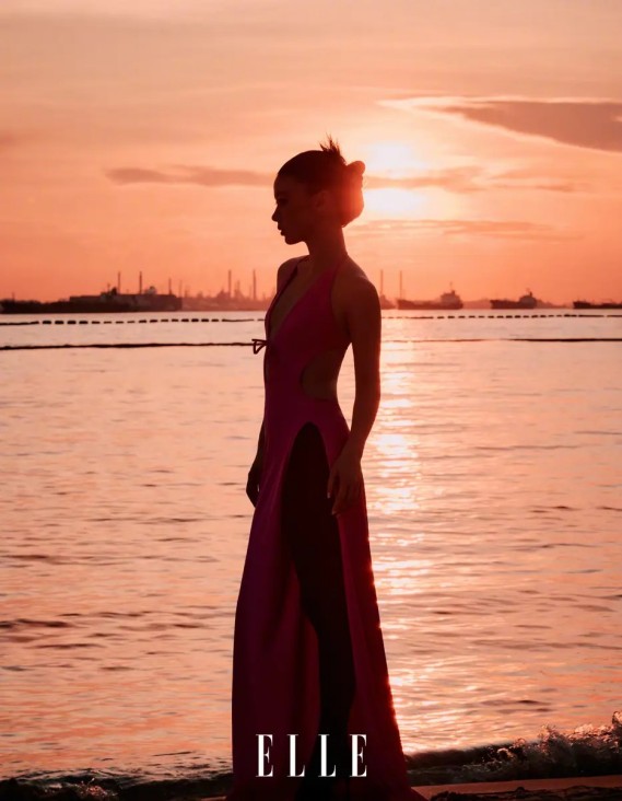 TVB“御用外国人”罕回归娘家！因工作少心淡离巢，移民苏格兰享儿孙乐