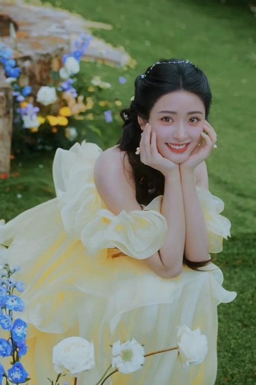 吴千语直播带货破1.5亿：从“豪门媳妇”到“带货女王”，这波逆袭太飒了！  