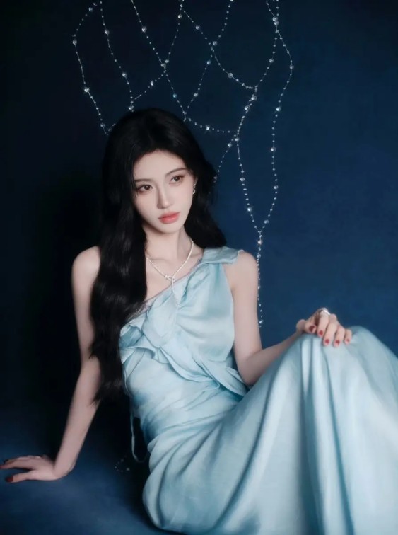 《魔法坏女巫2》今日上映 共赴大银幕梦幻奇旅见证绚烂终章