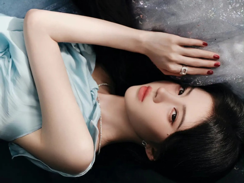 林依轮2025全新单曲《晚霞落叶心上人》上线 用音乐致敬时光