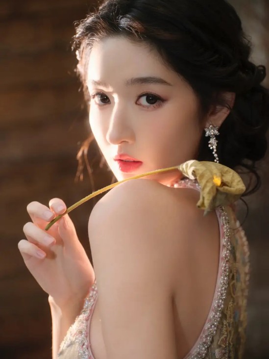 四个月追击，从深夜蹲守到“卧底”谈判，一篇舆论监督报道的完整证据链怎样炼成