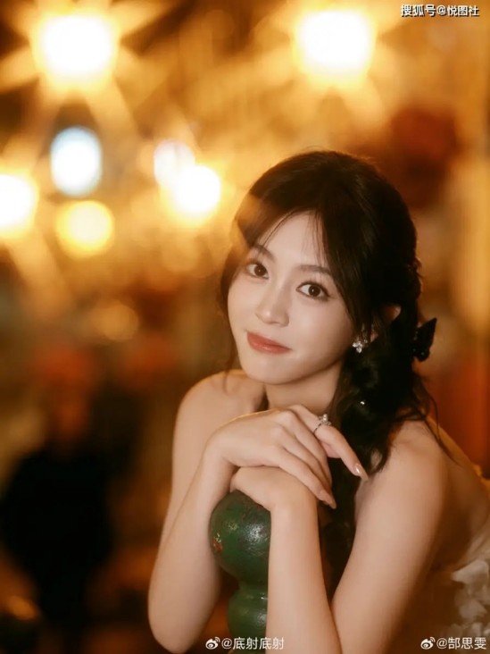 李蓓的“情感不可能三角”：当金融精英的理性，撞上人性的“不完美定律”