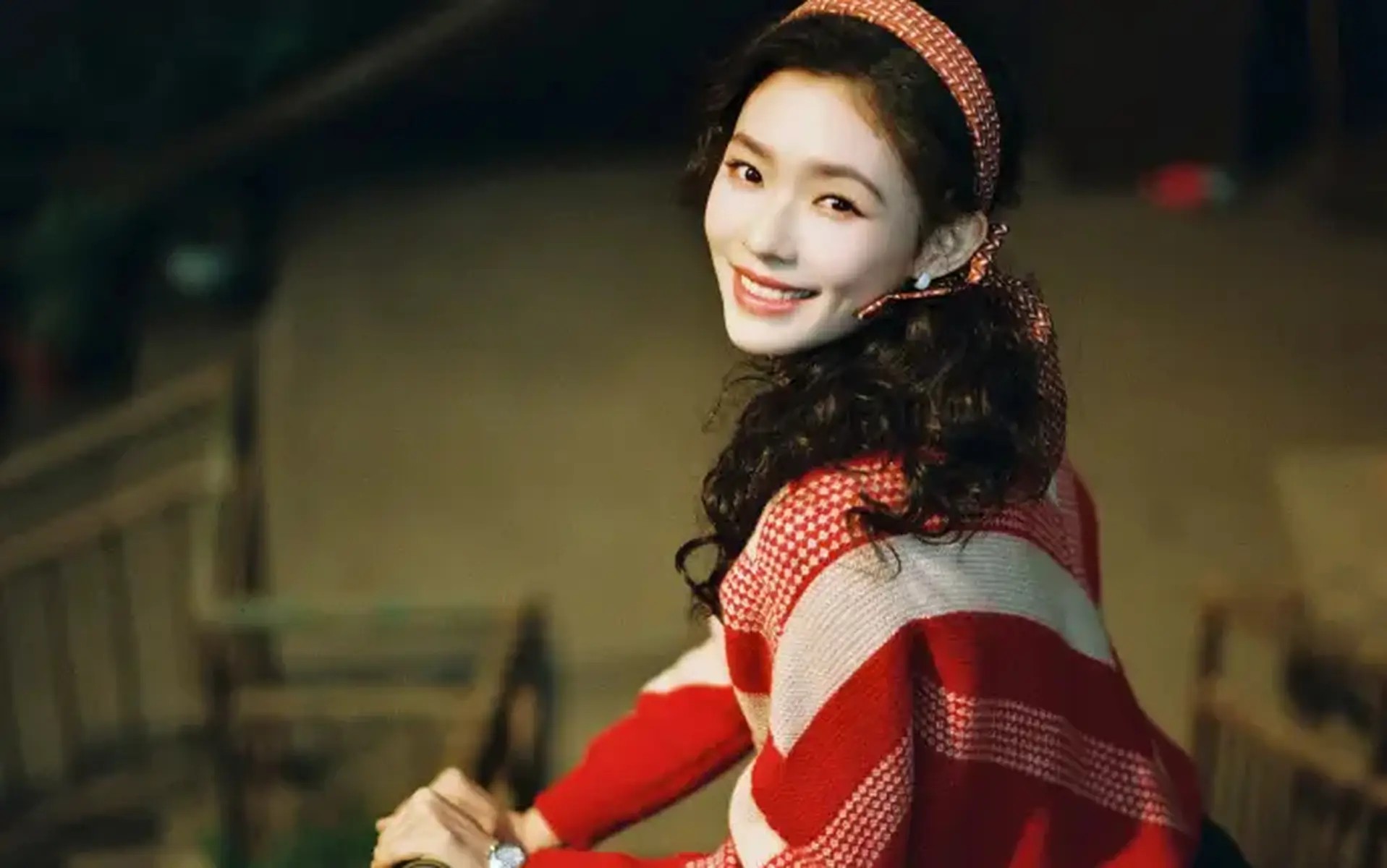 当211硕士开始“带娃”：高薪陪伴师眼中的中产养育AB面