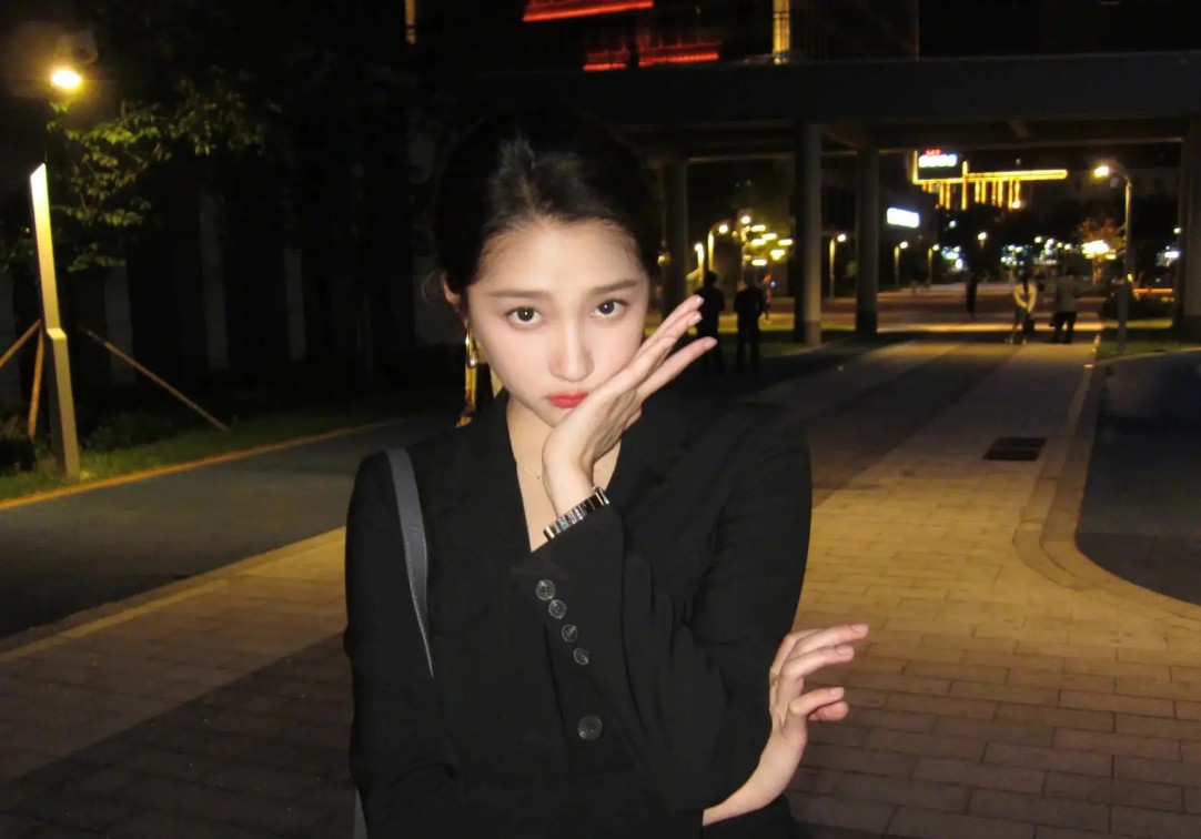 《耀眼》：CP好嗑却观感别扭，新版“傲慢与偏见”，输在不敢写真实差距