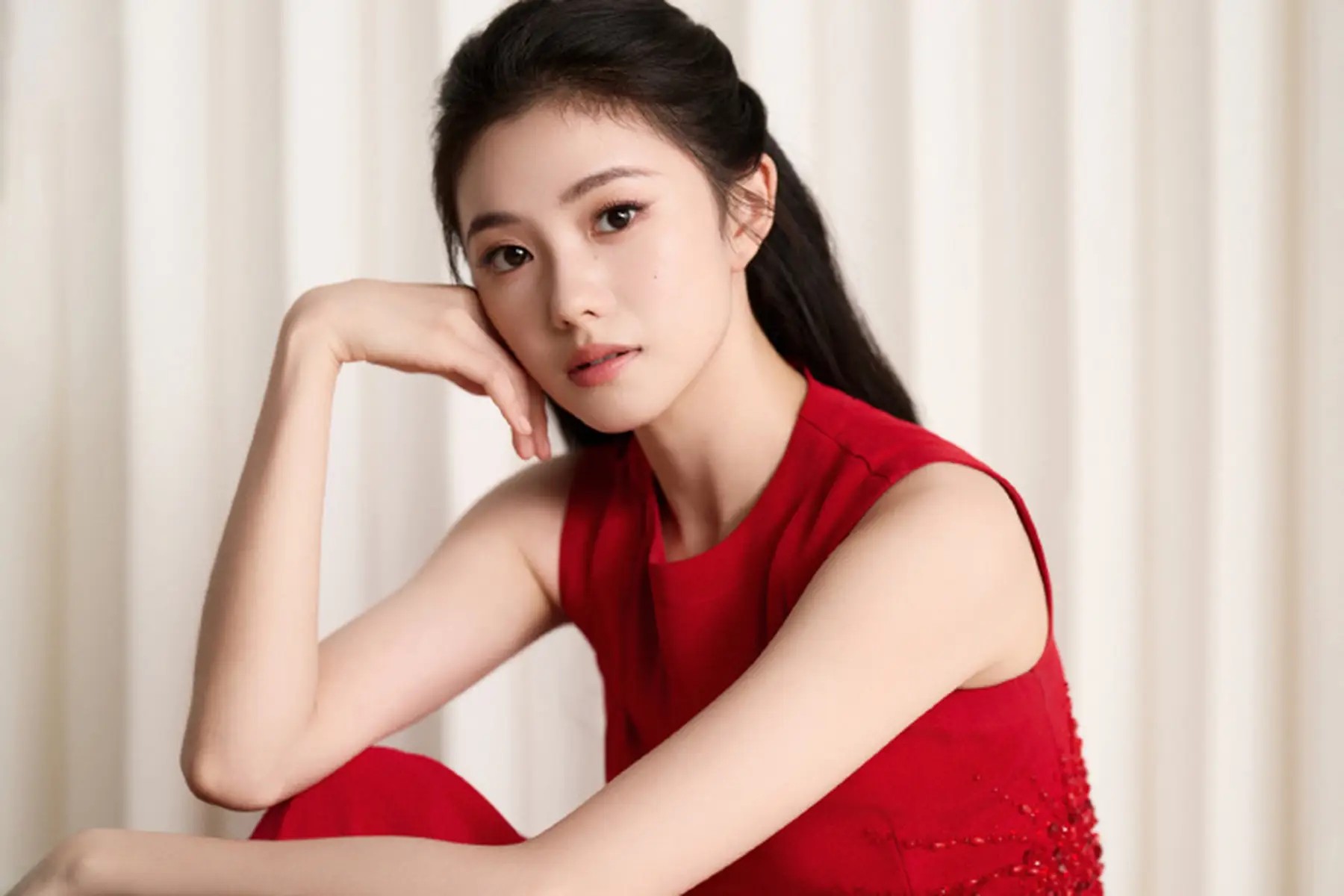 袁咏仪说不会帮儿子进娱乐圈铺路：这条路很辛苦，不舒服